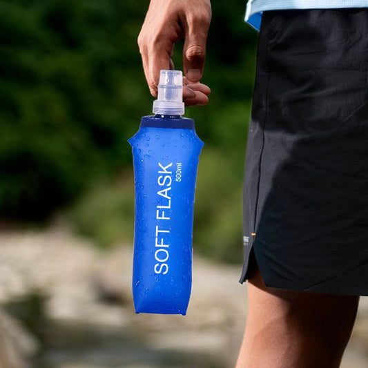 Marathon Running Hiking And Fitness Hydration Bladder With A Foldable Water Cup